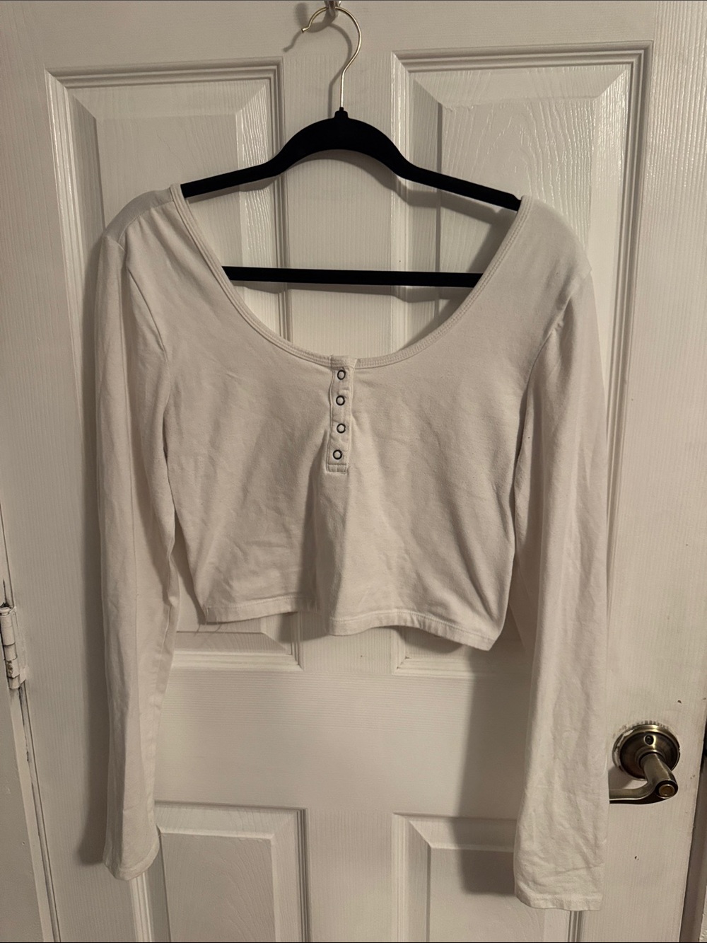Aeropostale White Long Sleeve Cropped Henley Top